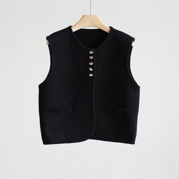 be4b0d63-8a4c-49de-b375-db7d14a3dd5c.jpg Static Luxury Old Money Style Round Neck Golden Bean Buckle Knitted Vest