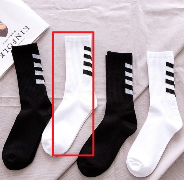 e9c92e39-c33f-47e3-9522-8d0b9b471f73.jpg Mens Mid-calf Socks Athletic Style